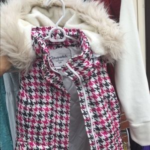 Aeropostale vest with fur hood